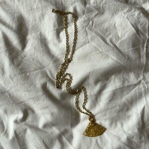 Opening and Closing Fan necklace